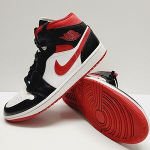 Nike Air  Jordan 1 mid Gym Red  554724-122 Size 11